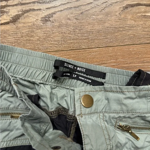 Silence + Noise Green and Black Color block Moto Pants - Picture 5 of 5